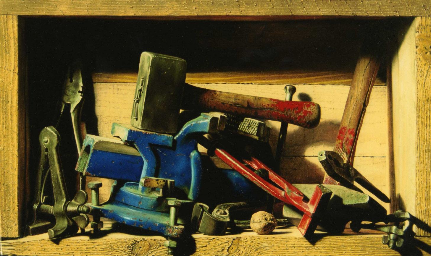 Tableau  la noix, tableau en trompe-loeil reprsentant une caisse avec une noix et des outils : des pinces, des marteaux, des taux.